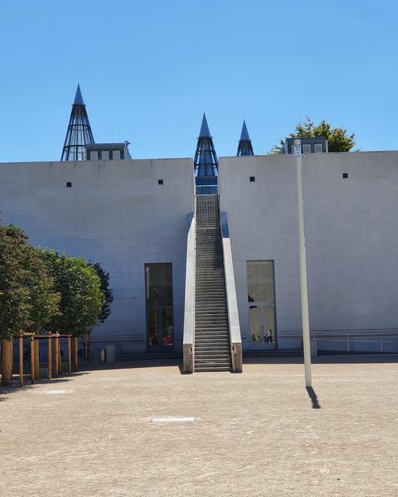 Cafe im Kunstmuseum Bonn